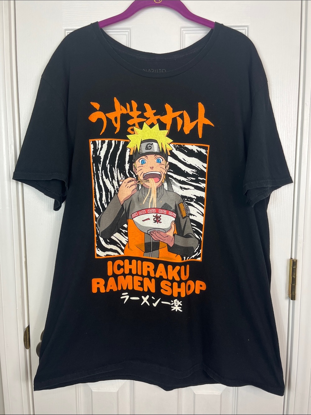 Naruto black short sleeved tee shirt size XL. Chiral Ramen Shop on front